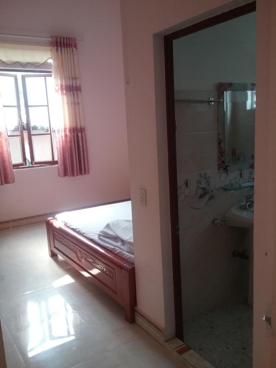 Thac Ba Family Homestay Ho To Exterior photo