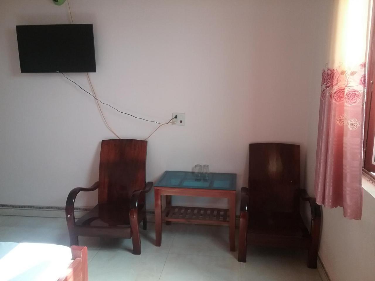 Thac Ba Family Homestay Ho To Exterior photo